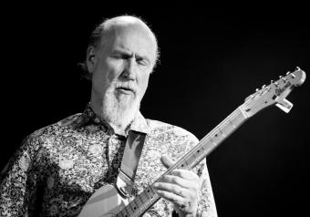 John Scofield - Tore Sætre, CC BY-SA 4.0 <https://creativecommons.org/licenses/by-sa/4.0>, via Wikimedia Commons